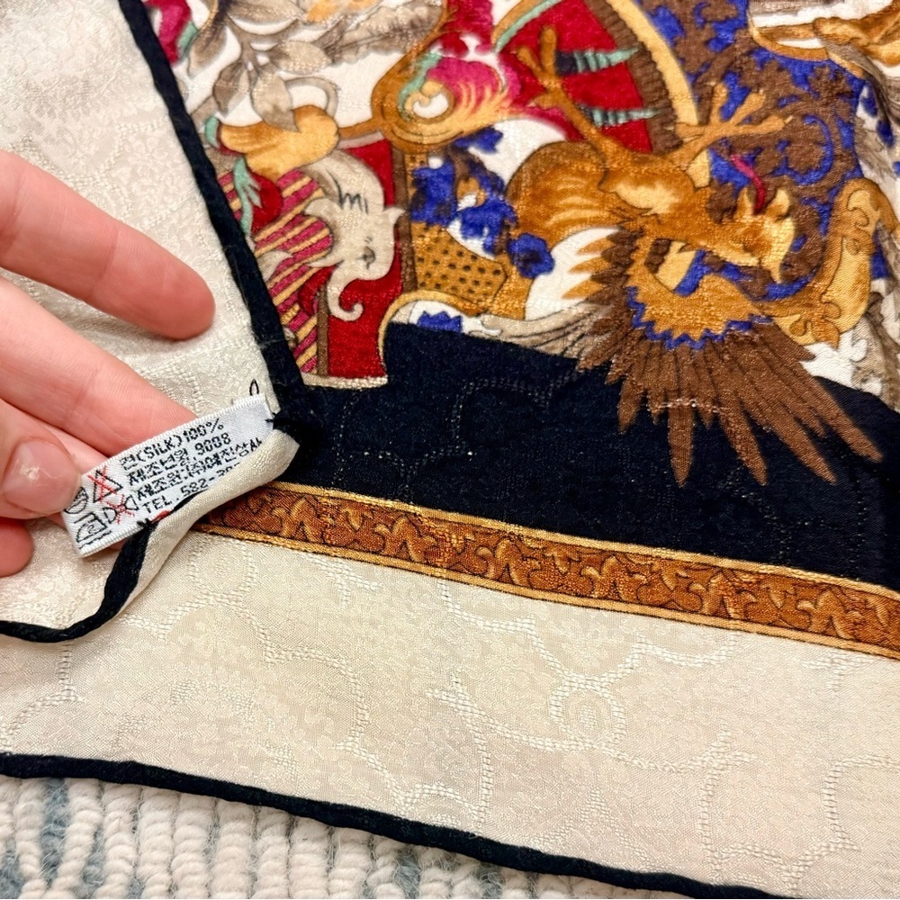 JOY FORTE Vintage 80’s 100% Silk Heraldic Crest Lion Coat Arms Multicolor Scarf - Picture 13 of 14